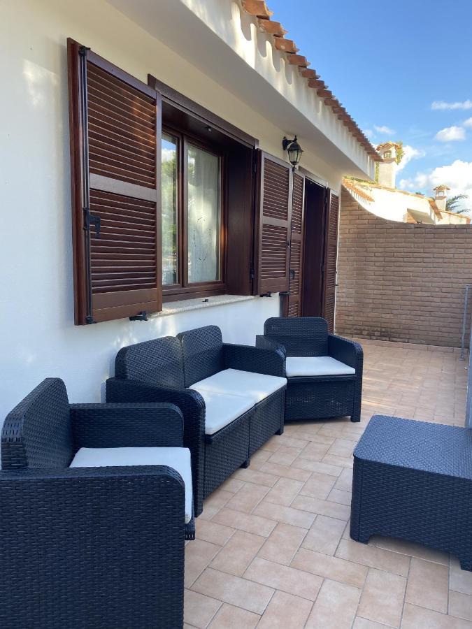 Casita Porto Pino Villa Екстериор снимка