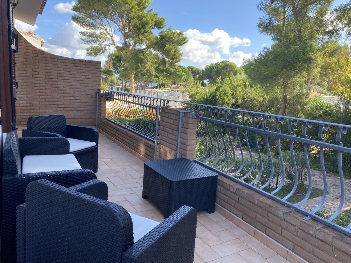 Casita Porto Pino Villa Екстериор снимка